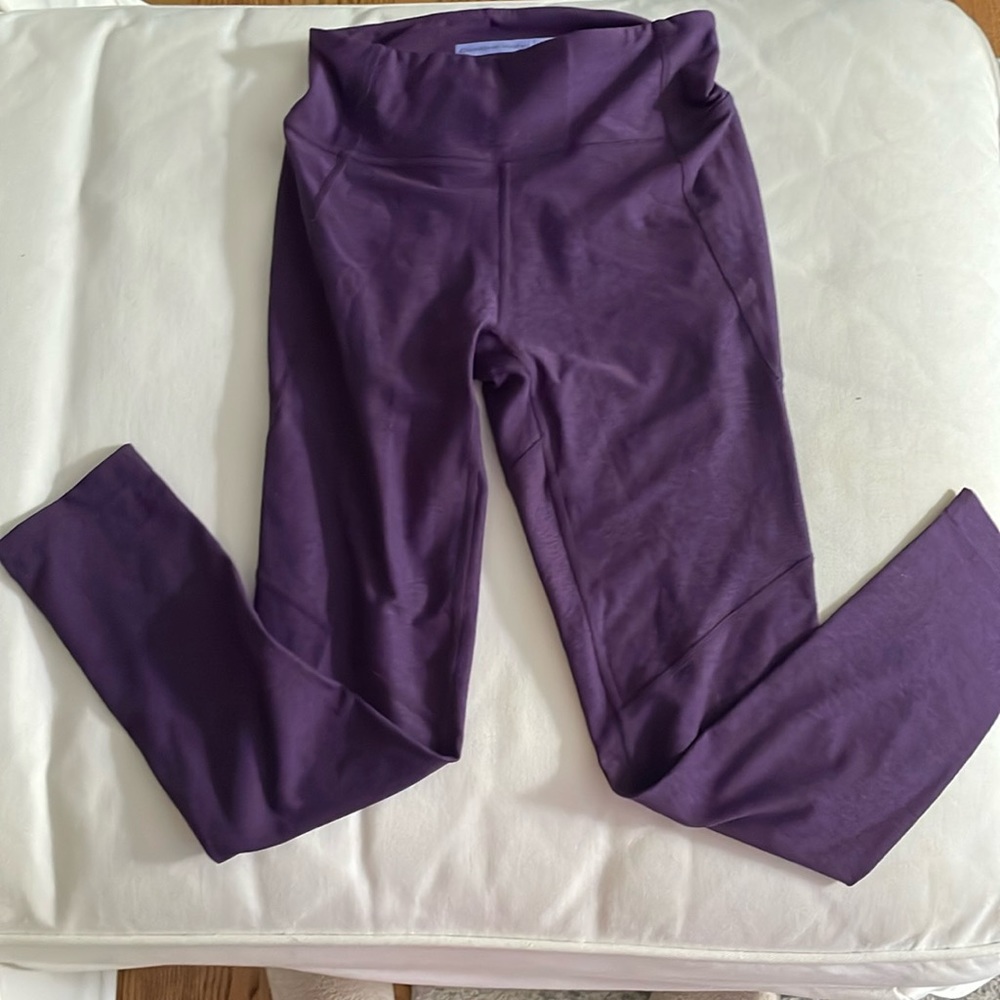 Outdoor Voices gently used Warmup 3/4 leggings